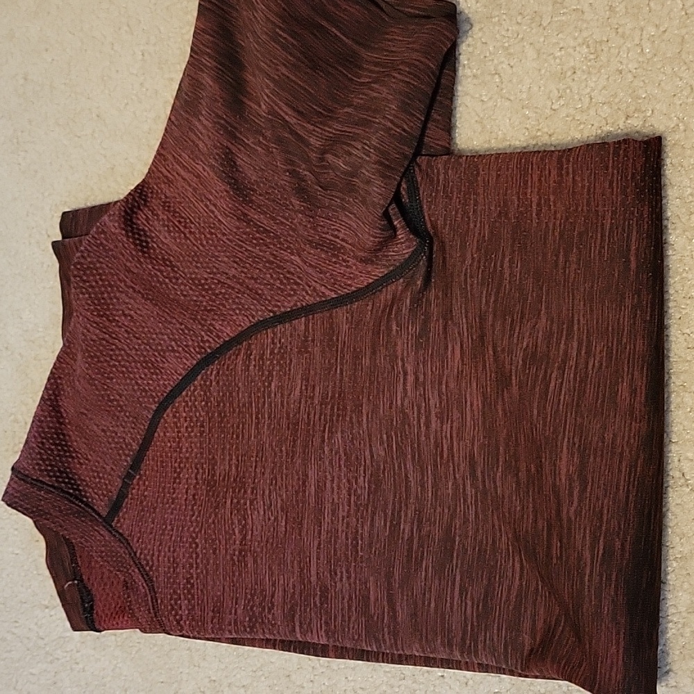 Lululemon short sleeved shirt